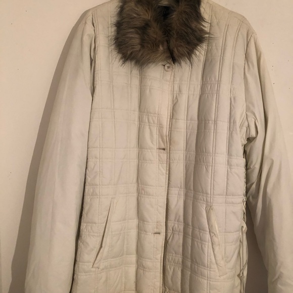 Coat - Picture 5 of 5